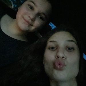 Meet your Posher, Caleigh